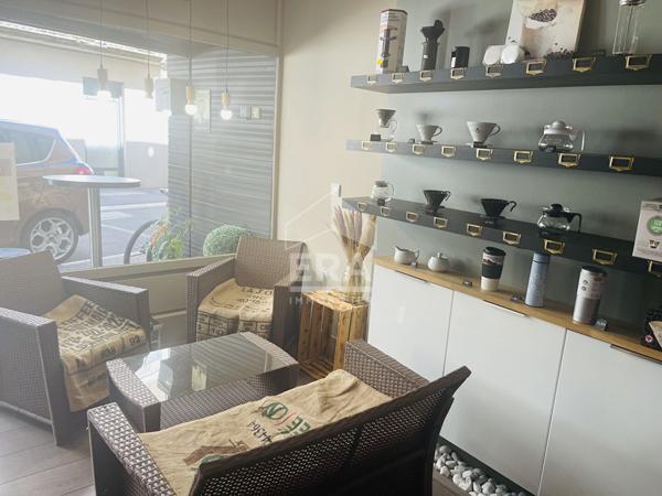 Maison avec local commercial - Plein centre de Limoux