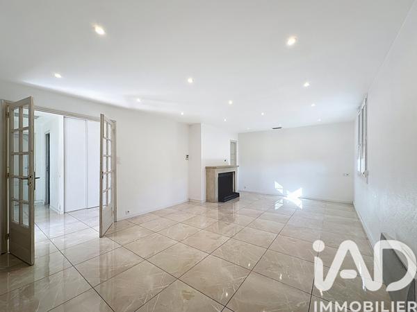 Maison à vendre 7 pièces 202 m² Le Pontet