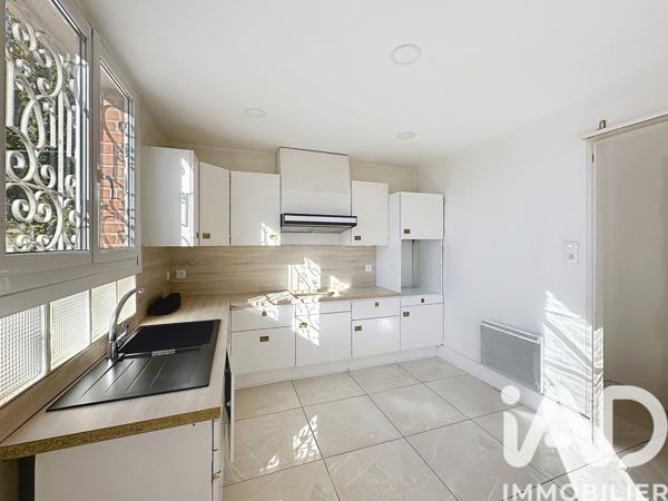 Maison à vendre 7 pièces 202 m² Le Pontet