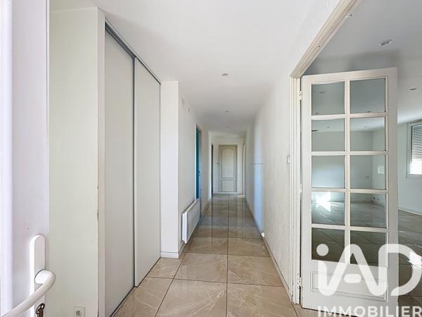 Maison à vendre 7 pièces 202 m² Le Pontet