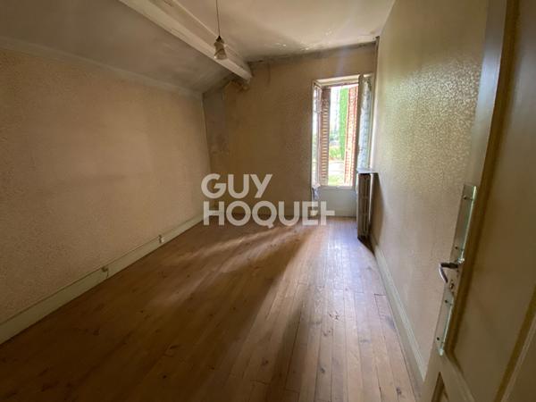 Magnifique maison, idéalement situé, avec beau potentiel