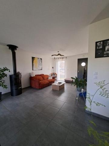 Maison à vendre à Auzouer-en-Touraine dans l'Indre-et-Loire (37110), ref : 37125-30