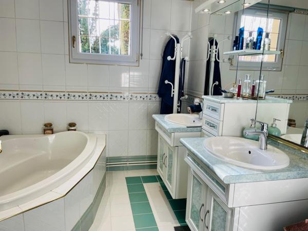 Propriété offrant un potentiel incroyable