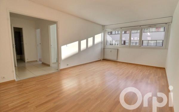 Appartement à vendre    2 pièces • 49,91 m2 Paris 19