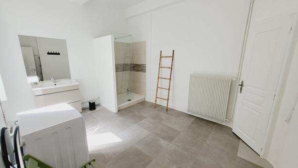 APPARTEMENT MEUBLE EN CENTRE VILLE DE CARCASSONNE