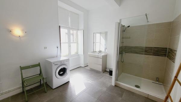 APPARTEMENT MEUBLE EN CENTRE VILLE DE CARCASSONNE