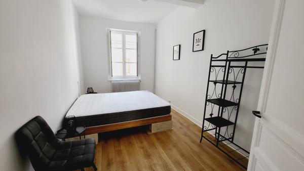 APPARTEMENT MEUBLE EN CENTRE VILLE DE CARCASSONNE