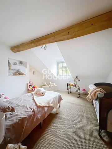 Maison à vendre de 8 pièces de 204.64 m² avec Hangar de 300 m²