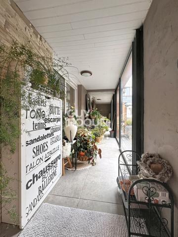 Maison à vendre de 8 pièces de 204.64 m² avec Hangar de 300 m²