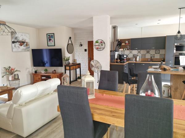 Maison avec piscine très agréable