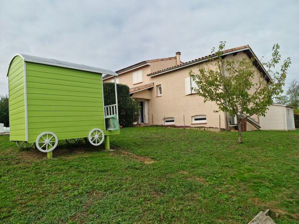 Maison avec piscine très agréable