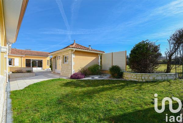 Maison 5 pièces de 203 m² à Saint-Just-le-Martel (87590)