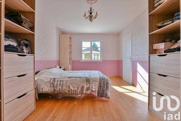 Maison 5 pièces de 203 m² à Saint-Just-le-Martel (87590)