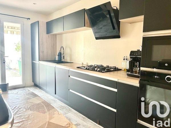 Maison 5 pièces de 110 m² à Ambès (33810)