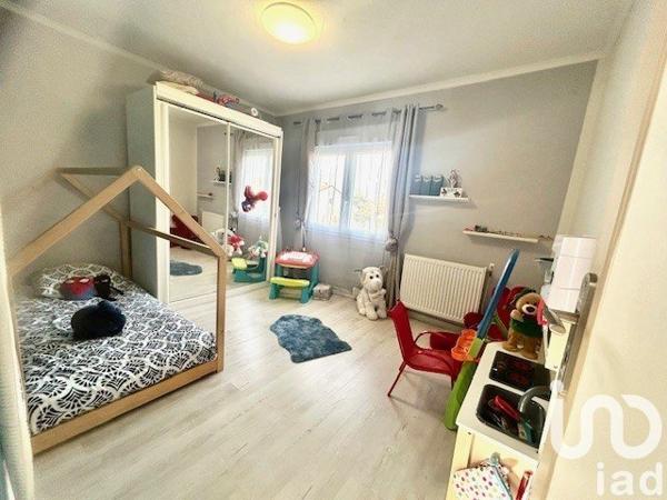 Maison 5 pièces de 110 m² à Ambès (33810)