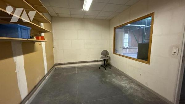 À VENDRE - LOCAL PROFESSIONNEL À FAGNIÈRES (Zone commerciale et artisanale)

PRIX A DEBATTRE...