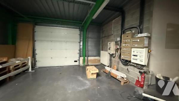 À VENDRE - LOCAL PROFESSIONNEL À FAGNIÈRES (Zone commerciale et artisanale)

PRIX A DEBATTRE...