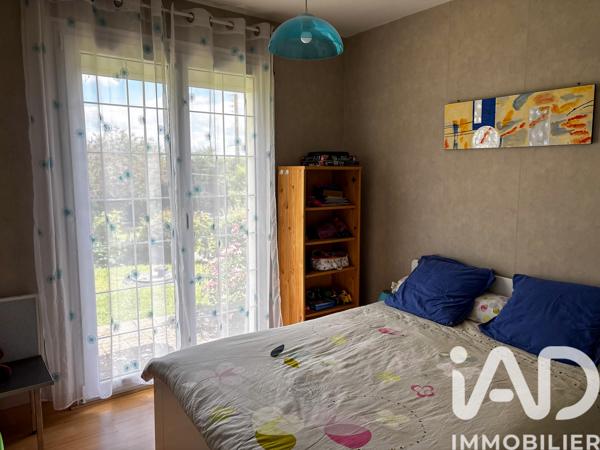 Maison à vendre 5 pièces 110 m² Soulaire-et-Bourg
