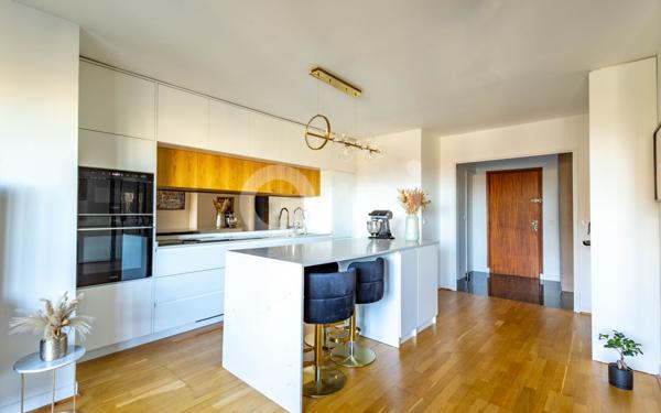 Appartement à vendre    2 pièces • 54 m2 Le Raincy