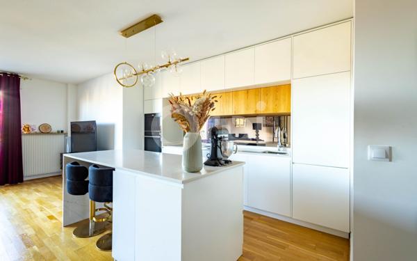 Appartement à vendre    2 pièces • 54 m2 Le Raincy