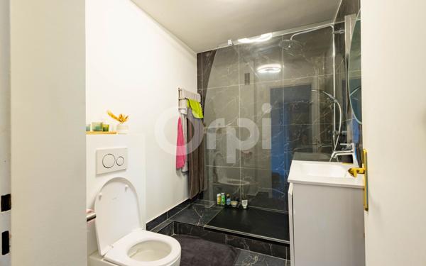 Appartement à vendre    2 pièces • 54 m2 Le Raincy