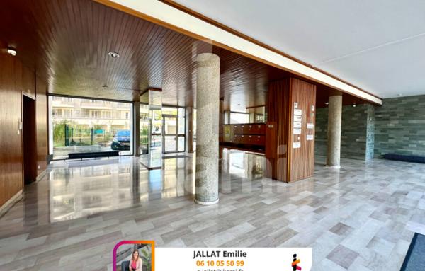 Appartement de 97 m2 avec Balcon et Vue Exceptionnelle à Grenoble