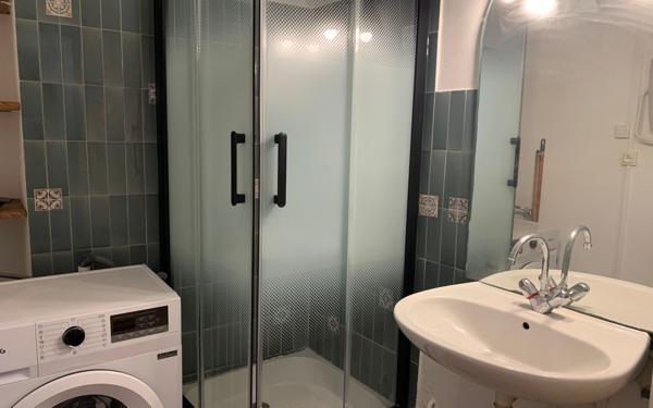 Appartement à louer    1 pièce • 27 m2 Nîmes