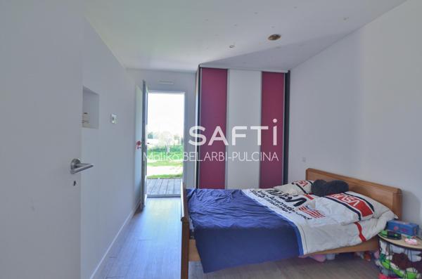 Grange rénovée avec charme, lumière et confort