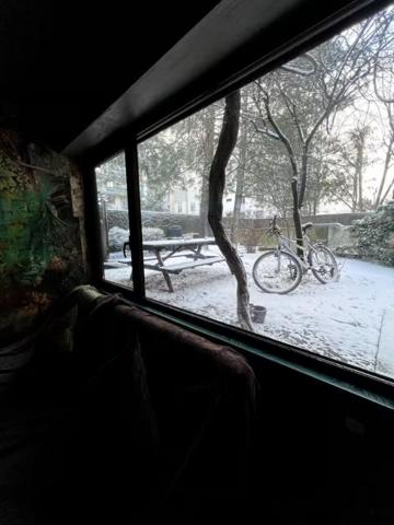 Studio moderne avec jardin privatif- Haut Ménilmontant