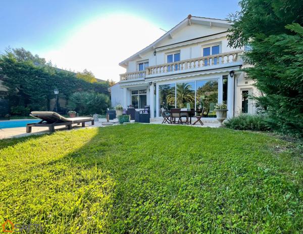 Demeure d'exception au coeur du Bouscat