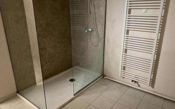 Appartement à louer    3 pièces • 81 m2 Castres