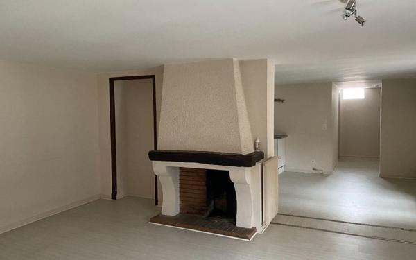 Appartement à louer    3 pièces • 81 m2 Castres