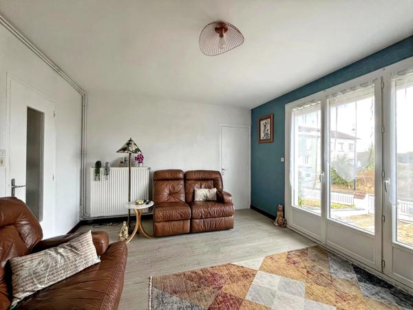 Maison familiale avec jardin, garage et sous-sol