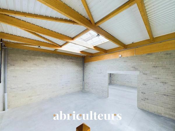 Local d’activité de 720 m² en location à Gellainville (28630), proche Chartres