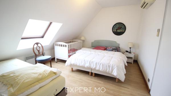 Villecresnes (94440) Villecresnes : maison 5 chambres avec véranda et piscine