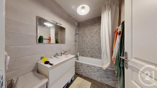 Appartement F3 à vendre  3 pièces - 65,49 m2 BAYONNE - 64