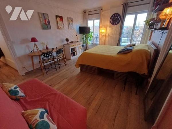 CENTRE VILLE : CHARMANT STUDIO meublé de 36 m² av ASCENSEUR