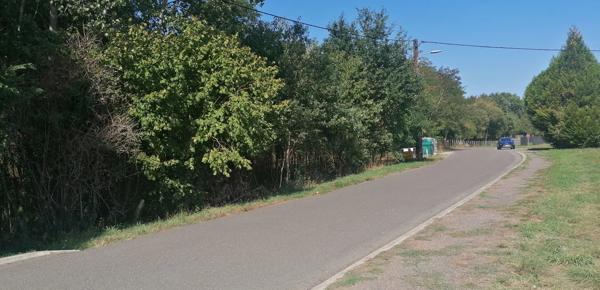 Terrain de 1810 m² à Piégut-Pluviers