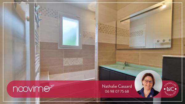 Maison en village 113 m² de Plain-pied 4 Chambres avec Véranda sur 535 m²