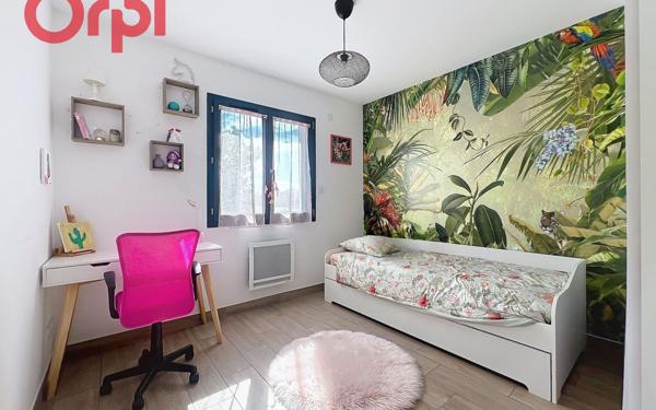 Maison à vendre    4 pièces •  Pia