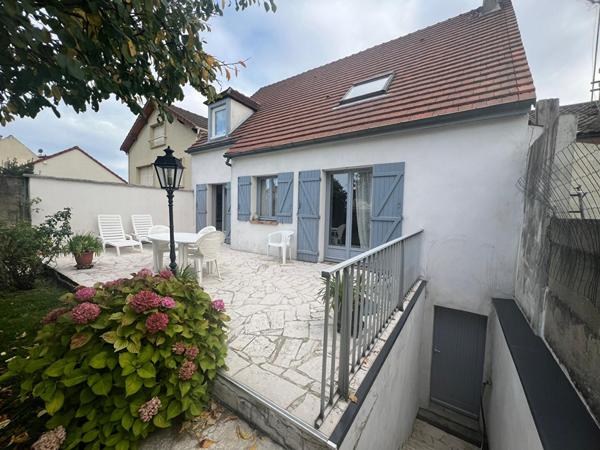 DRANCY CENTRE - pavillon 122 m² 3 chambres - séjour 50 m² - sous-sol et terrain de 480 m²