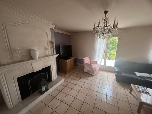 DRANCY CENTRE - pavillon 122 m² 3 chambres - séjour 50 m² - sous-sol et terrain de 480 m²