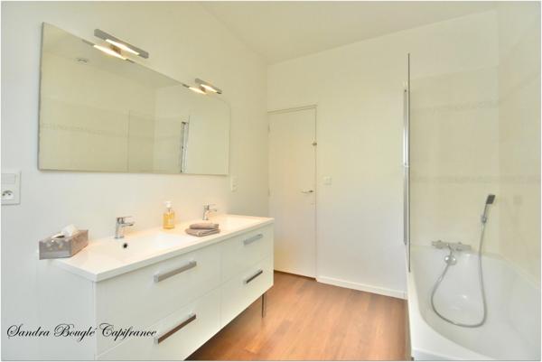 Maison à vendre 8 pièces LAVAL (53)