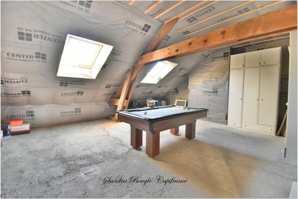 Maison à vendre 8 pièces LAVAL (53)