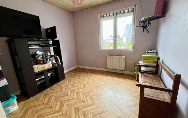 Maison à vendre    5 pièces • 100 m2 Rostrenen