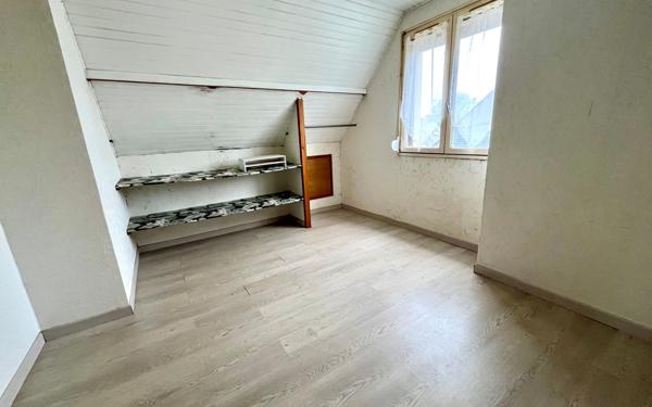 Maison à vendre    5 pièces • 100 m2 Rostrenen