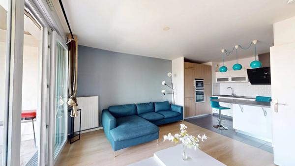 Vente                                                      Appartement
                        
                     2 pièces                      49 m2                     à Chelles
