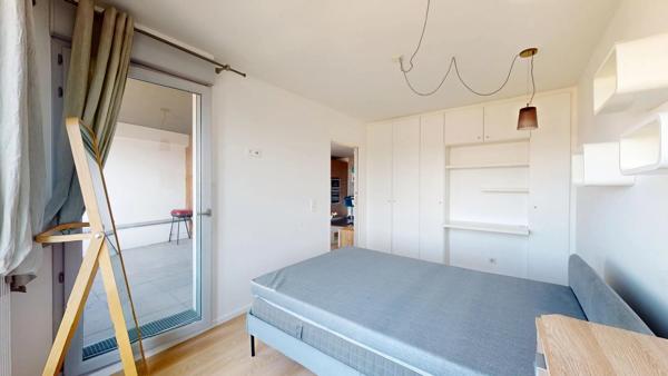 Vente                                                      Appartement
                        
                     2 pièces                      49 m2                     à Chelles