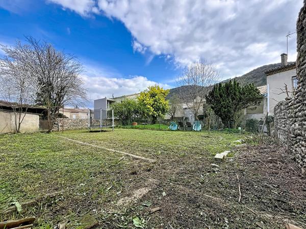 Maison Saint Laurent Du Pape 3 pièce(s) 110 m2