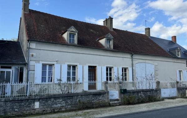 Vente Maison de village Avec dépendance à rénover Farges-allichamps   